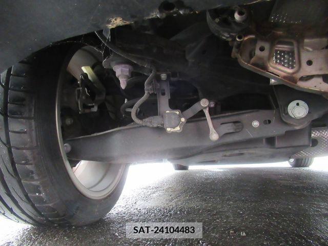 Toyota PRIUS 2019-06 338924-29