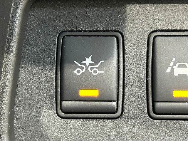 Nissan SERENA 2015-01 24026-4