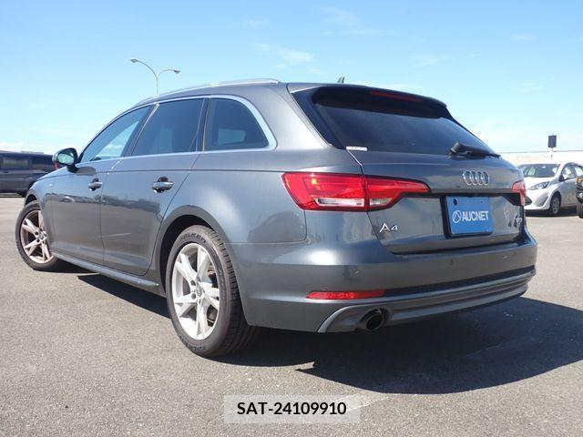 Audi A4 2017-09 389432-2
