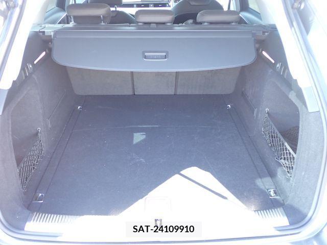 Audi A4 2017-09 389432-25