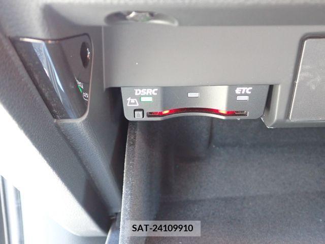 Audi A4 2017-09 389432-21