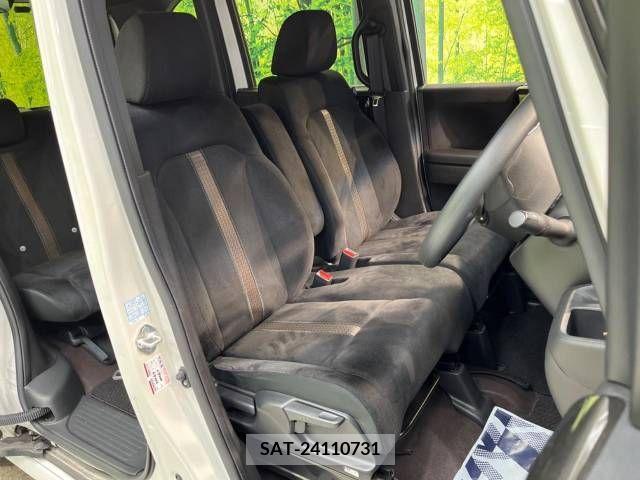 Honda N BOX CUSTOM 2019-05 278939-8