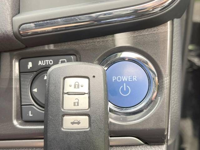Toyota CROWN SEDAN 2014-05 187536-7
