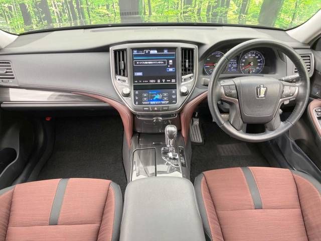 Toyota CROWN SEDAN 2014-05 187536-1