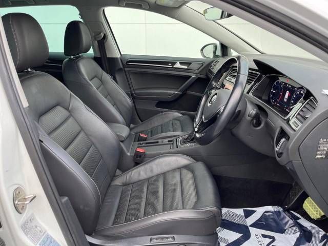 VolksWagen GOLF VARIANT 2020-09 22467-8
