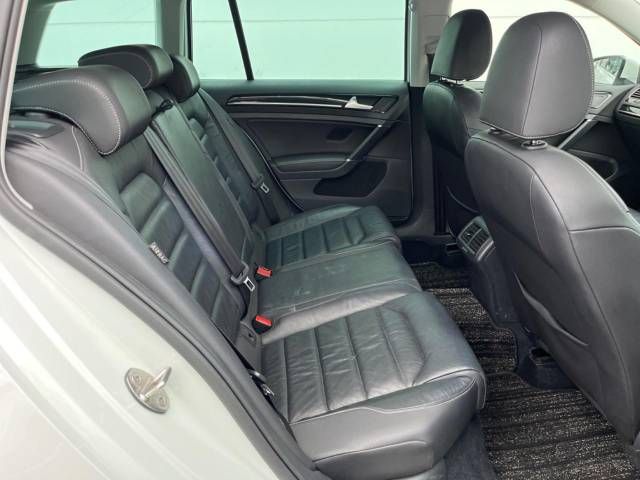 VolksWagen GOLF VARIANT 2020-09 22467-9