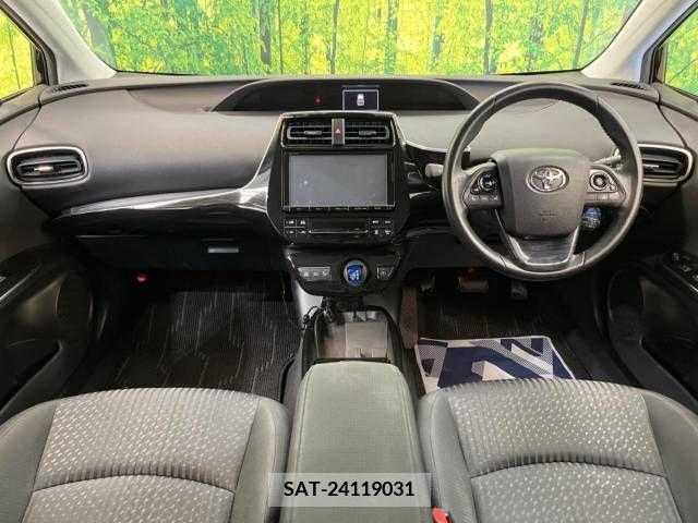 Toyota PRIUS 2017-11 281934-1