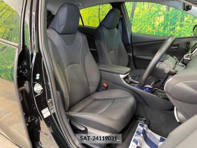 Toyota PRIUS 2017-11 281934-8