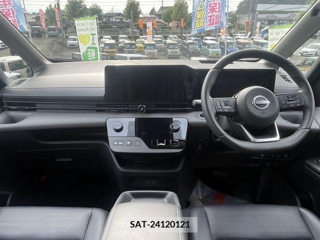 Nissan SERENA 2023-06 367635-3