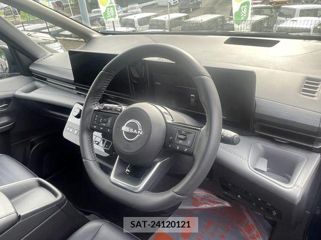 Nissan SERENA 2023-06 367635-8