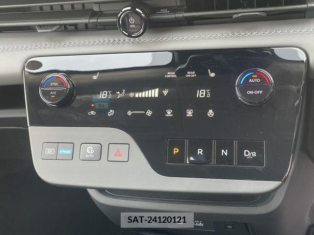 Nissan SERENA 2023-06 367635-13