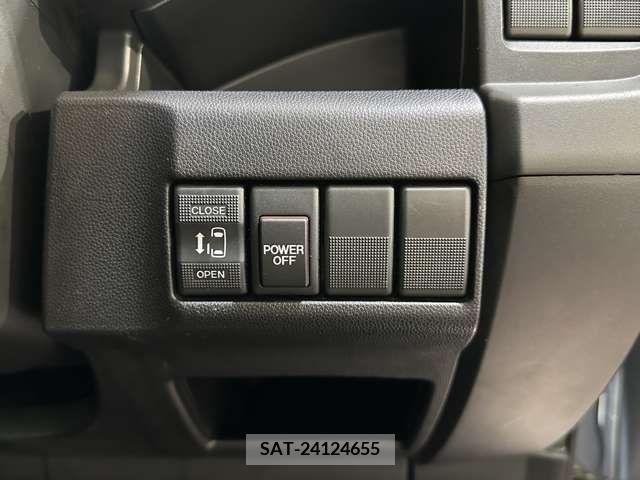 Mazda PREMACY 2012-06 236361-19