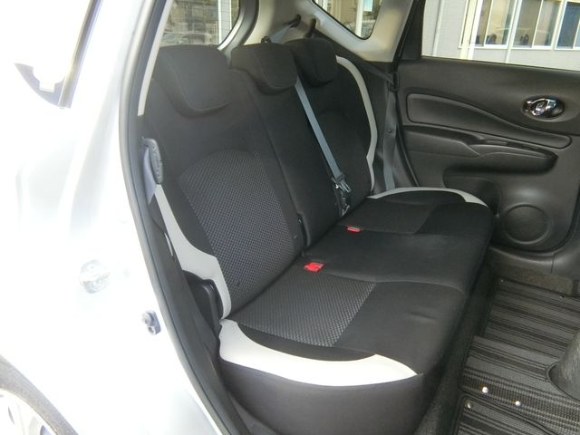 Nissan NOTE 2019-01 6409-4