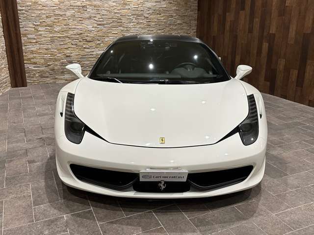 Ferrari 458 Italia 2010-11 186386-2