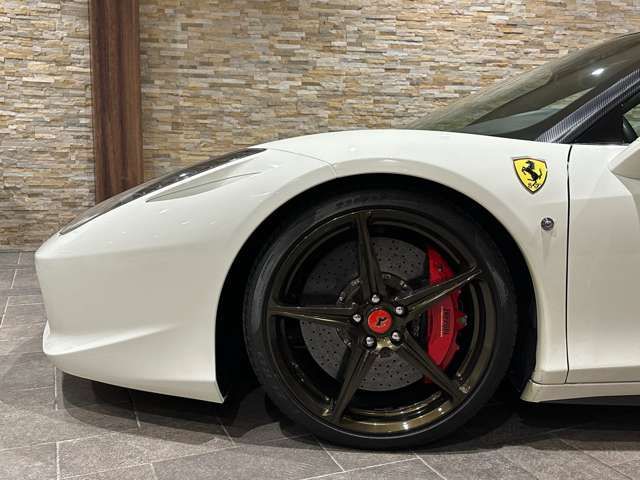 Ferrari 458 Italia 2010-11 186386-12