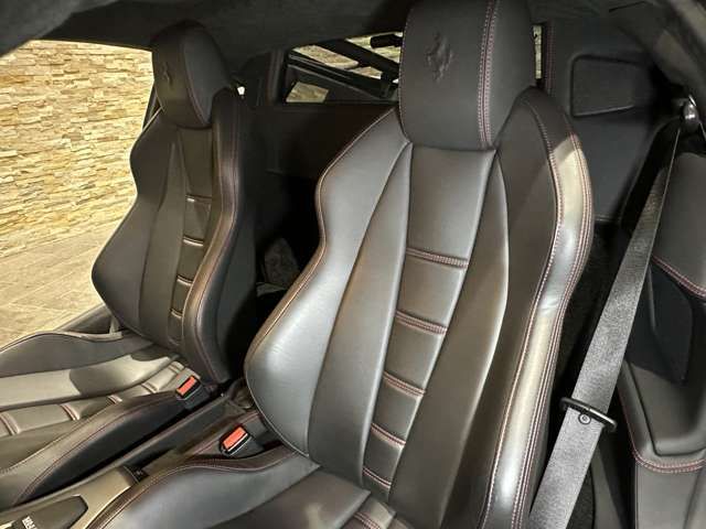 Ferrari 458 Italia 2010-11 186386-15