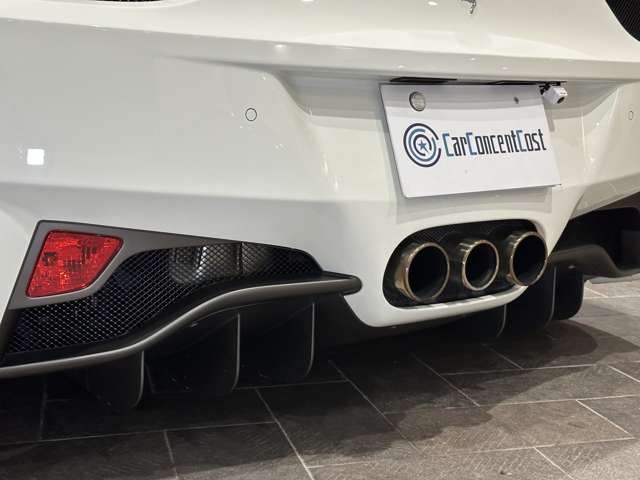 Ferrari 458 Italia 2010-11 186386-11