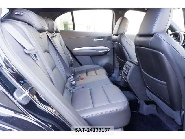 Cadillac XT4 2023-08 218271-8