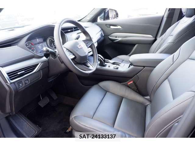 Cadillac XT4 2023-08 218271-3