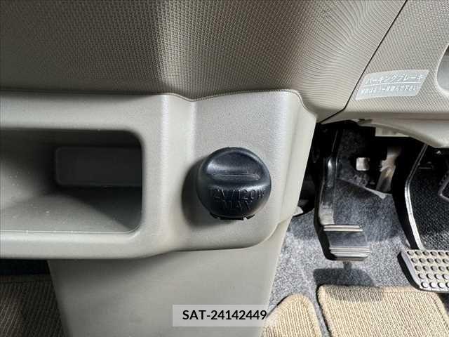 Daihatsu MOVE 2011-01 381735-28