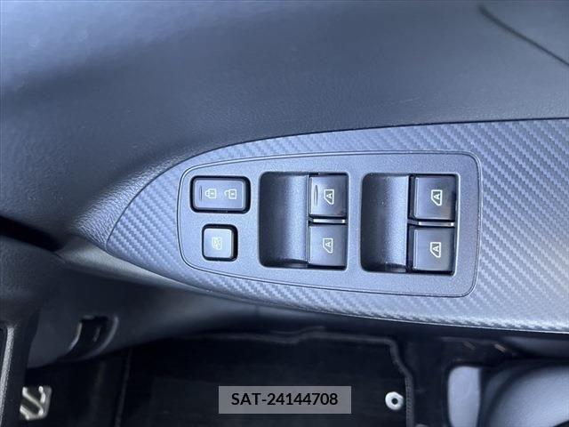 Mitsubishi ECLIPSE CROSS 2021-09 303895-28