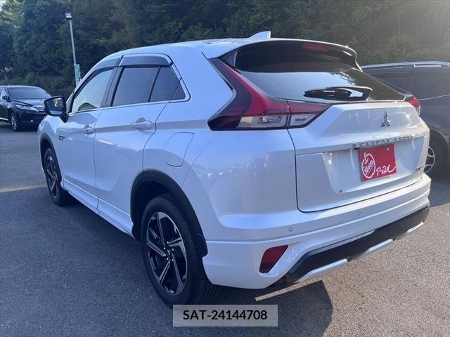 Mitsubishi ECLIPSE CROSS 2021-09 303895-19