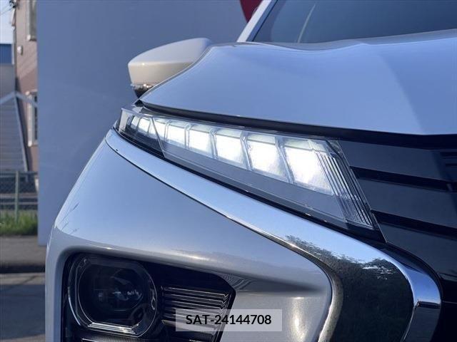 Mitsubishi ECLIPSE CROSS 2021-09 303895-23