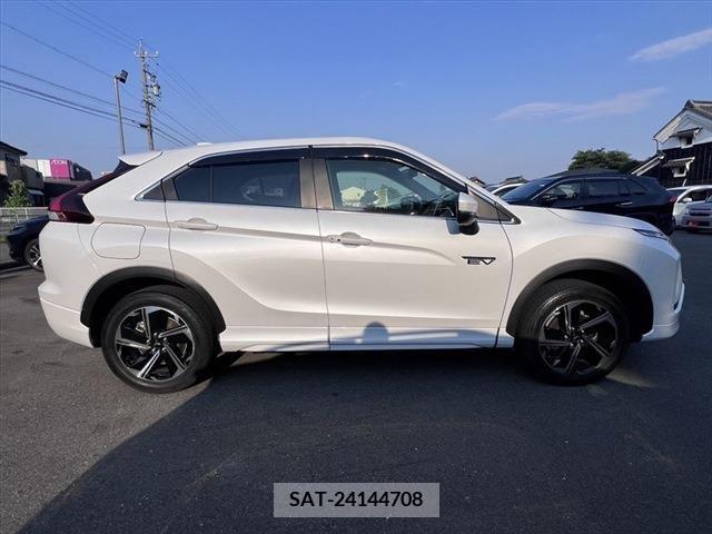 Mitsubishi ECLIPSE CROSS 2021-09 303895-16