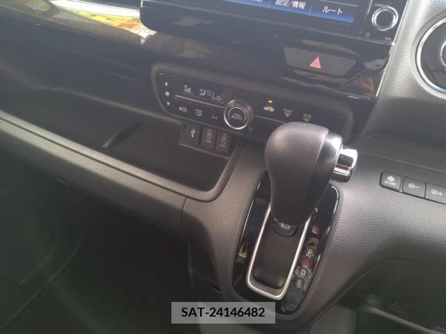 Honda N BOX CUSTOM 2018-04 306988-15