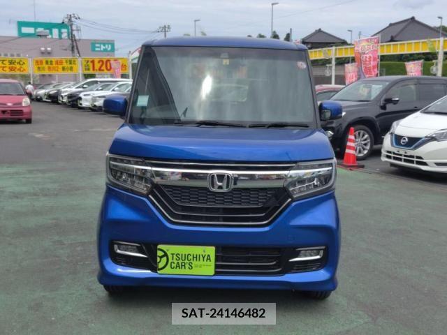 Honda N BOX CUSTOM 2018-04 306988-8