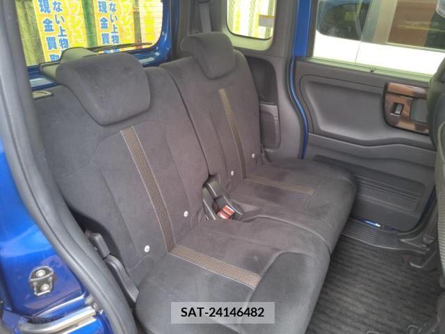 Honda N BOX CUSTOM 2018-04 306988-21