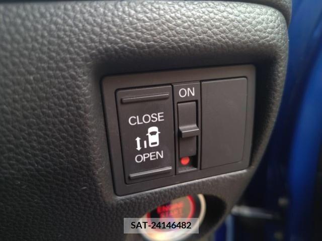 Honda N BOX CUSTOM 2018-04 306988-18