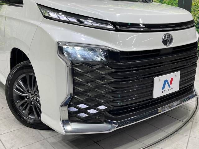 Toyota VOXY 2022-04 14363-12