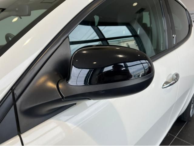 Chrysler YPSILON 2012-12 10335-21