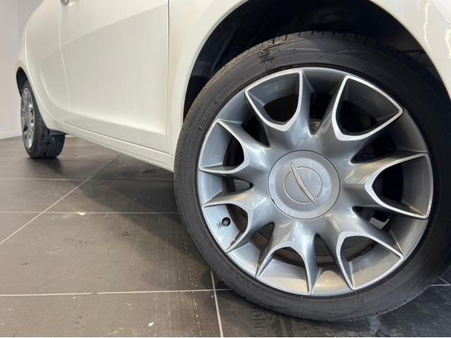 Chrysler YPSILON 2012-12 10335-16