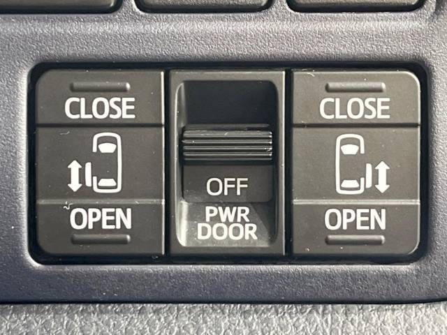 Toyota VOXY 2016-09 19004-5