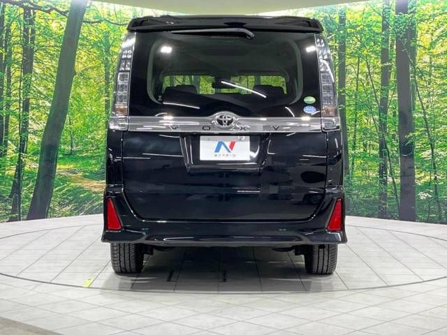 Toyota VOXY 2016-09 19004-16