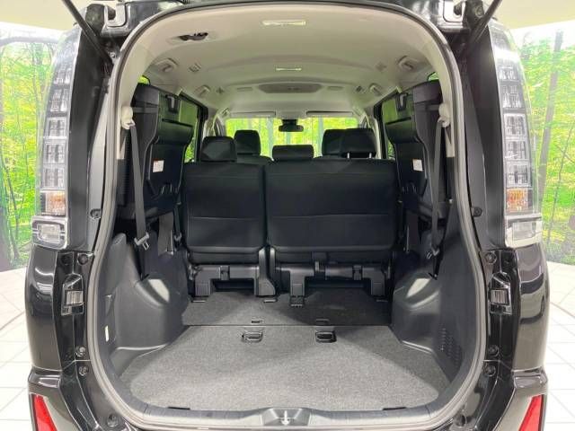 Toyota VOXY 2016-09 19004-11