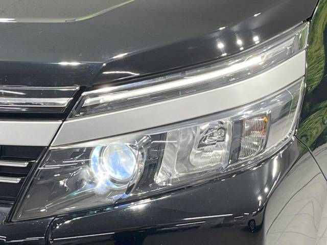 Toyota VOXY 2016-09 19004-13