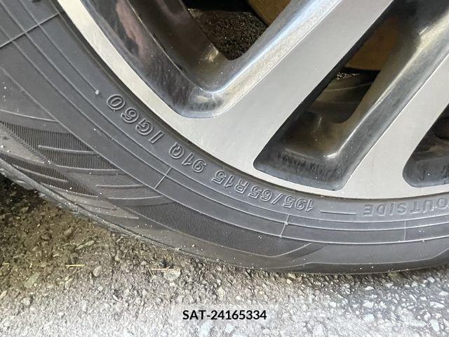 Toyota NOAH 2022-01 243033-25