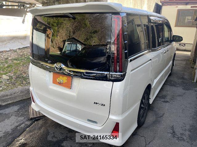 Toyota NOAH 2022-01 243033-2