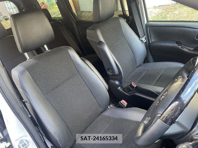 Toyota NOAH 2022-01 243033-5