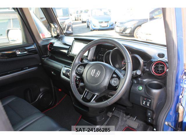 Honda N BOX CUSTOM 2015-07 202463-11