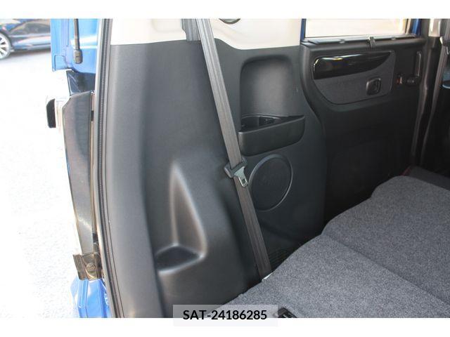 Honda N BOX CUSTOM 2015-07 202463-17