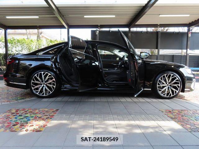Audi A8 2022-06 212547-17
