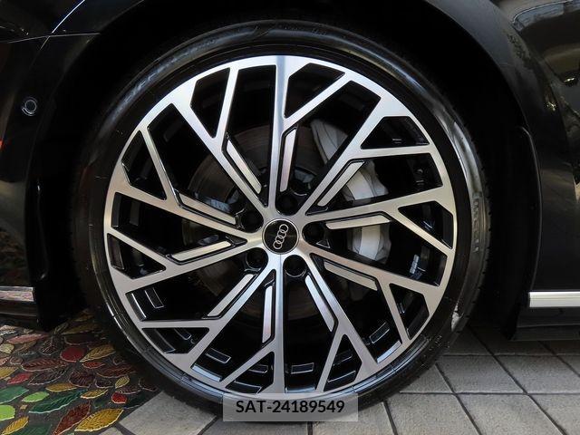 Audi A8 2022-06 212547-14