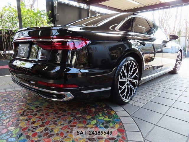 Audi A8 2022-06 212547-16
