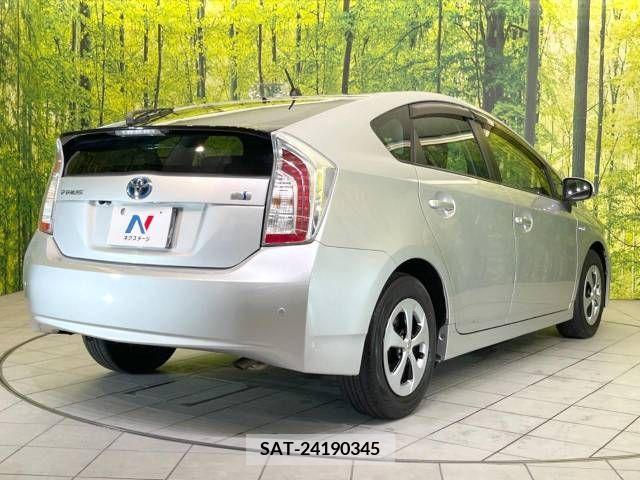 Toyota PRIUS 2012-09 347471-17