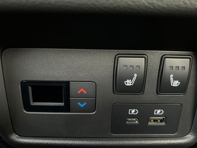 Nissan X-TRAIL 2023-07 26031-10