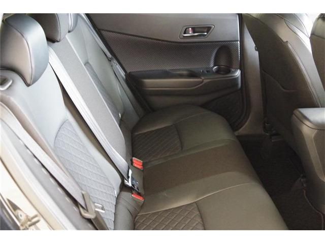 Toyota C-HR 2022-03 13147-15